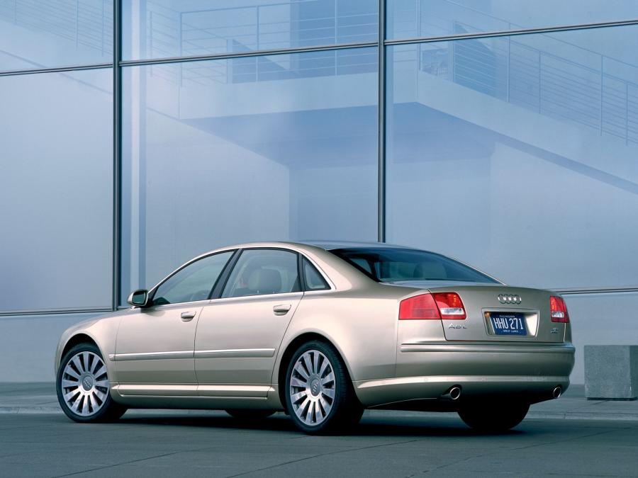  Audi A8 L 4.2 Quattro (D3) 2004 года  (NA) (фото 18 из 19)